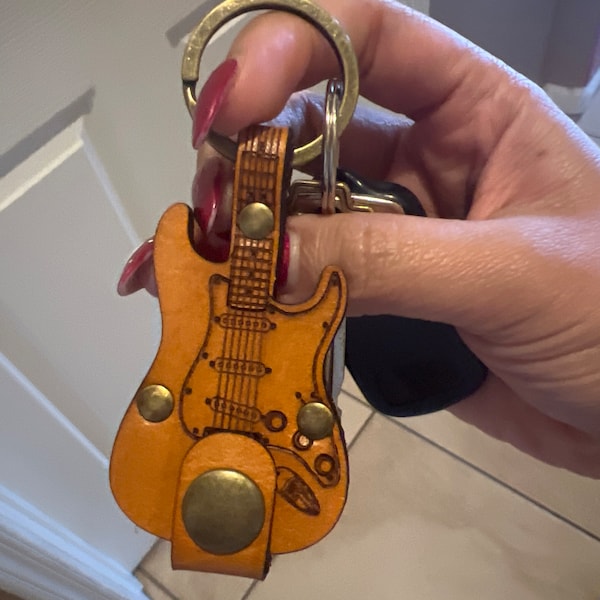 Gitar Pick holder nøkkelring i skinn